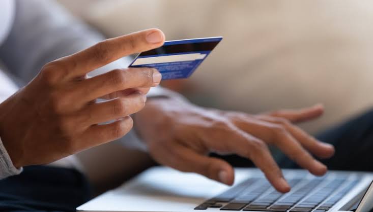 The Benefits of Accepting Credit Cards Online for Your Business